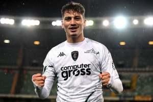 DB电竞-意媒：佛罗伦萨求购国米前锋S-埃斯波西托，开价500-600万欧+奖金