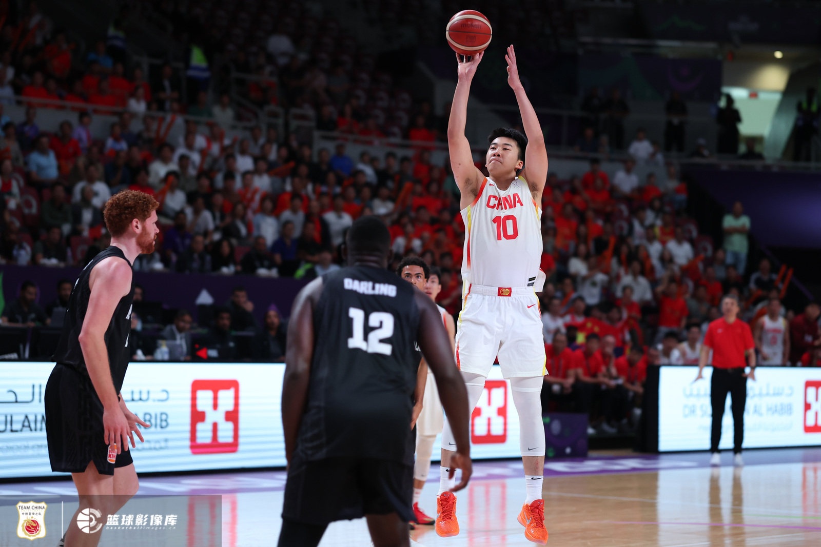 DBGame-媒体人：王俊杰亚洲杯防守全面&amp;低位进攻是亮点 持球水平仍需提高